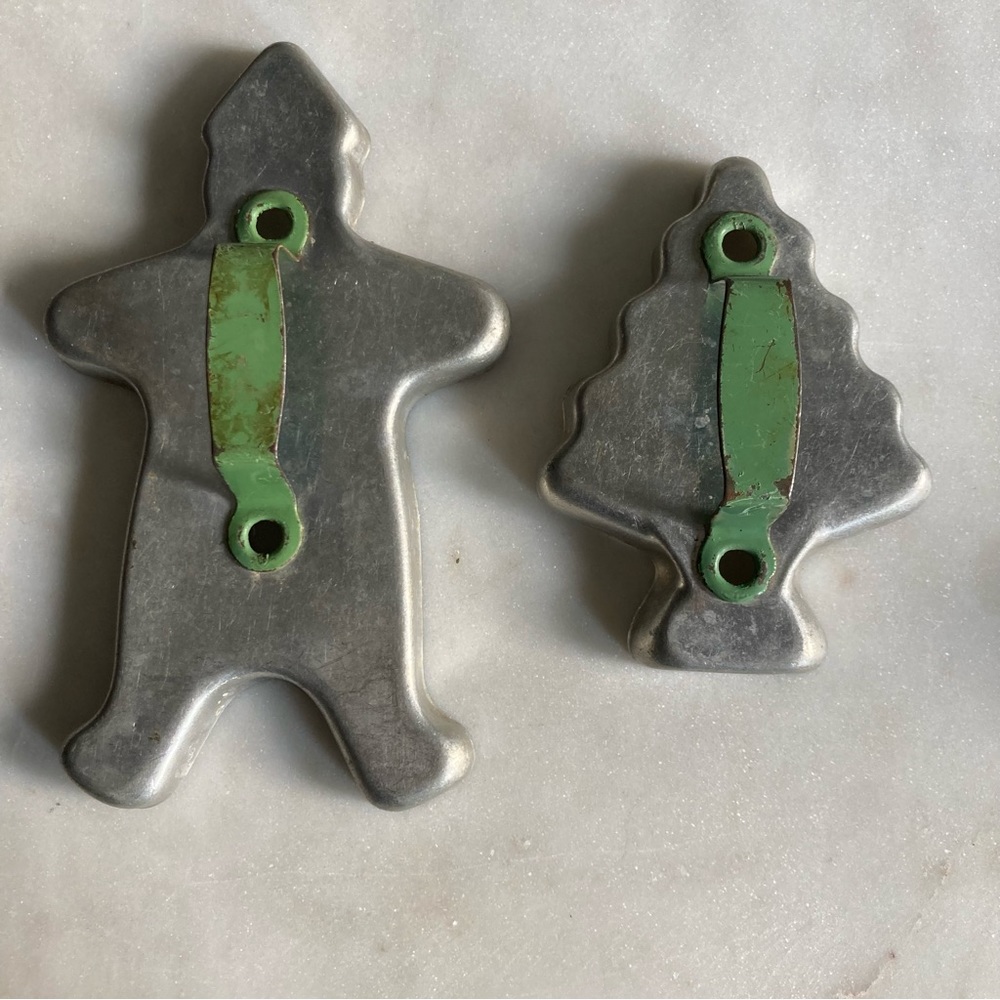 Vintage Holiday Cookiw Cutters